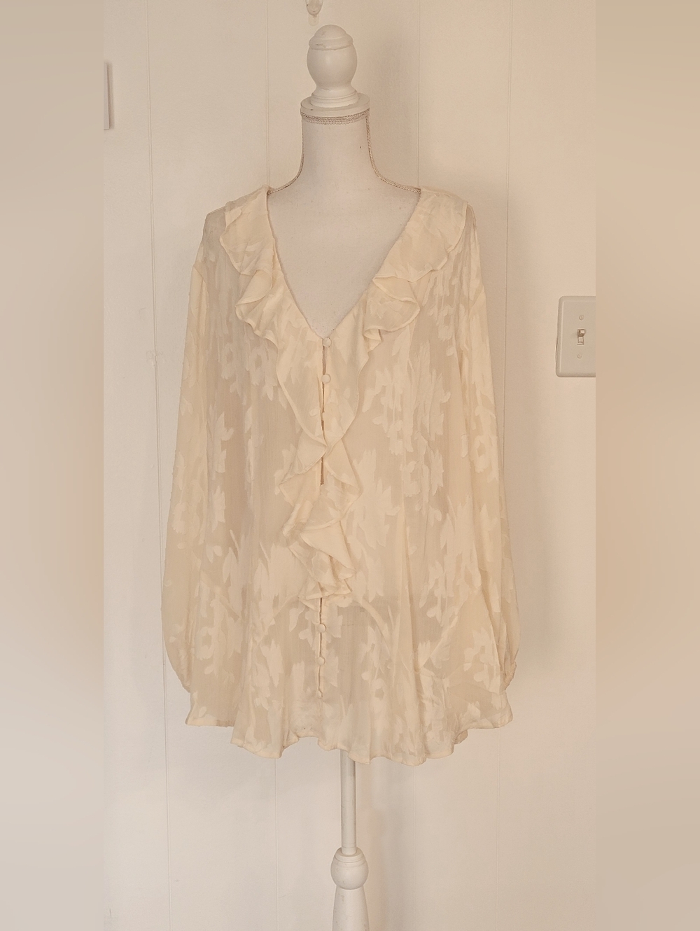 torrid Cream Ruffle Blouse - Picture 2 of 8